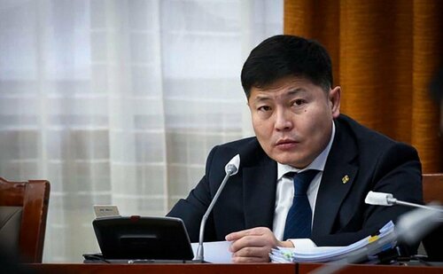 Х.Нямбаатар: Д.Өнөрболор 50 машины зогсоолтой байх ёстой юмуу?